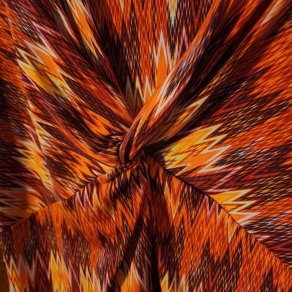 Anthology knot front colorful top - Picture 3 of 4